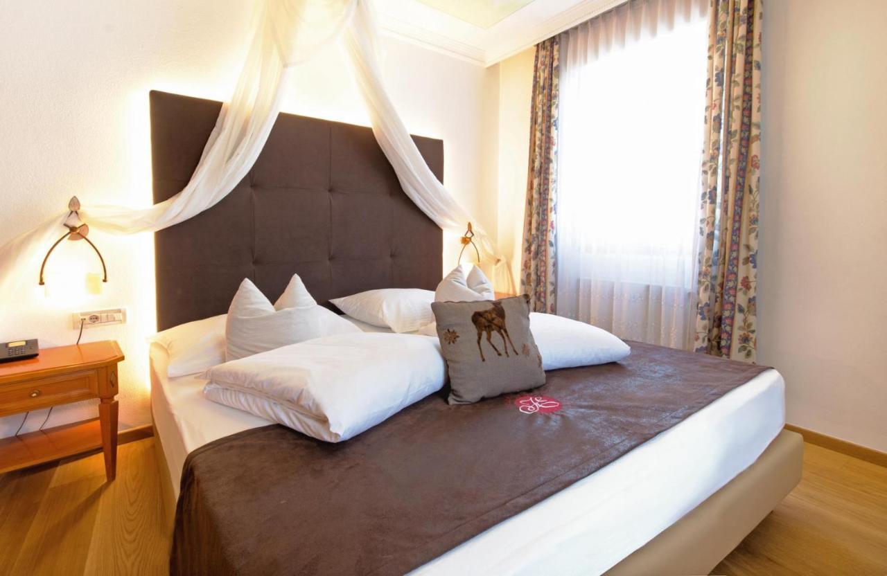 Hotel Engel Sluderno Habitación foto